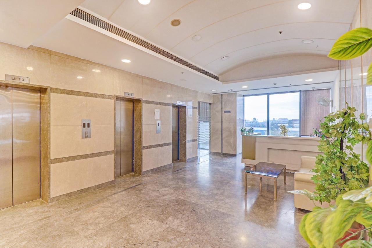 Oyo Townhouse 484 Sanskriti Hotell Delhi  Eksteriør bilde